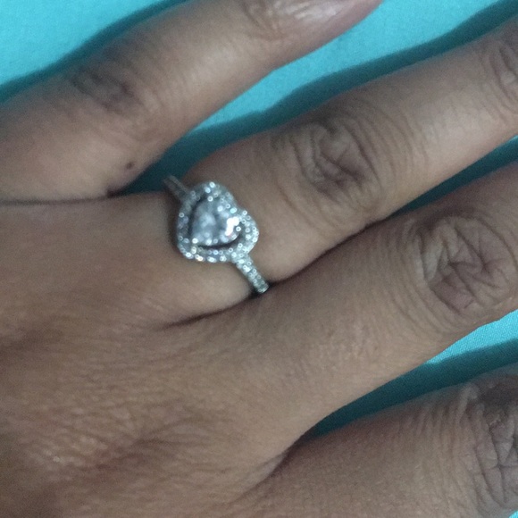 Silver CZ Heart Ring - Picture 2 of 3